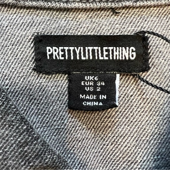 NWT PrettyLittle Thing Grey Blue Double Layered Denim Cropped Jacket Coat Size 2 - Picture 7 of 10